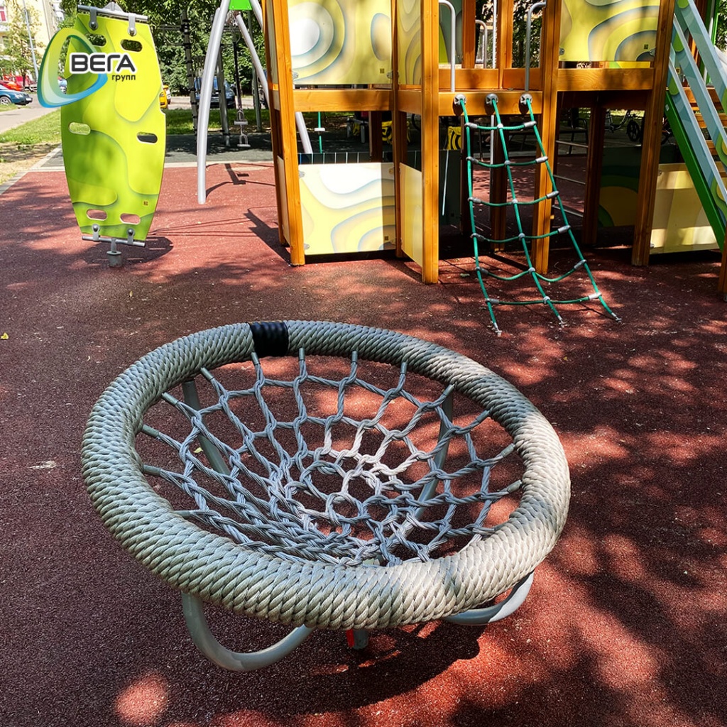 Детская площадка на улице Трофимова — рай для юных спортсменов