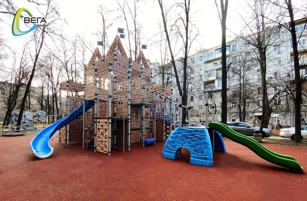 era-betonnykh-igrovykh-konstruktsiy-vs-krutye-kompleksy-ot-vegagrupp-02.jpg