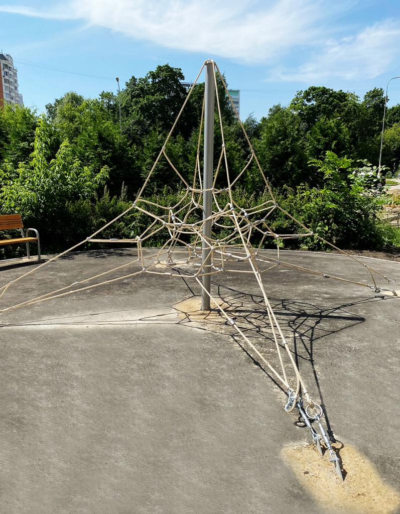 Тарзанки и веревочные лестницы: зов природы в городских джунглях