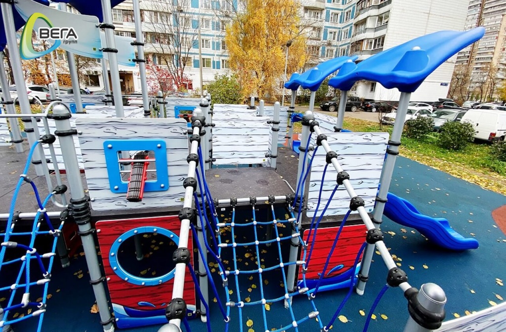 detskaya-zona-na-bulvare-imeni-v-i-lenina-v-tashkente-05.jpg