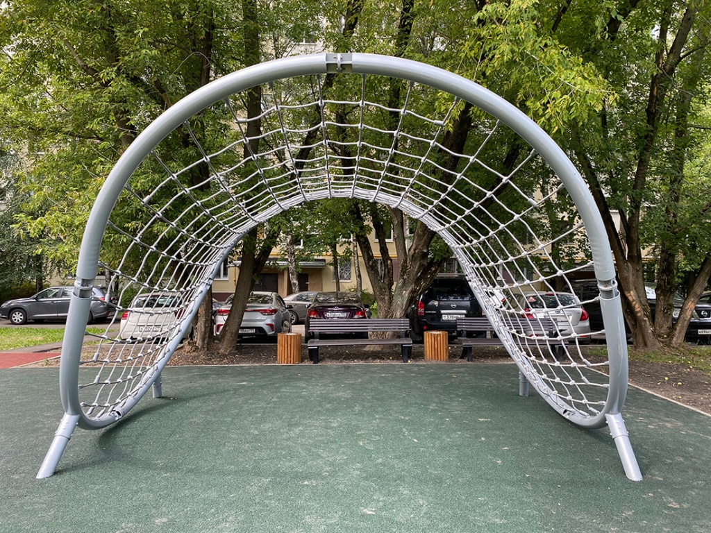 Тарзанки и веревочные лестницы: зов природы в городских джунглях