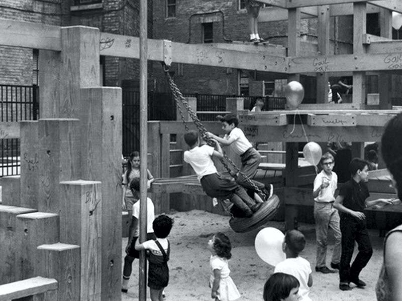 Качели гнездо - история эволюции